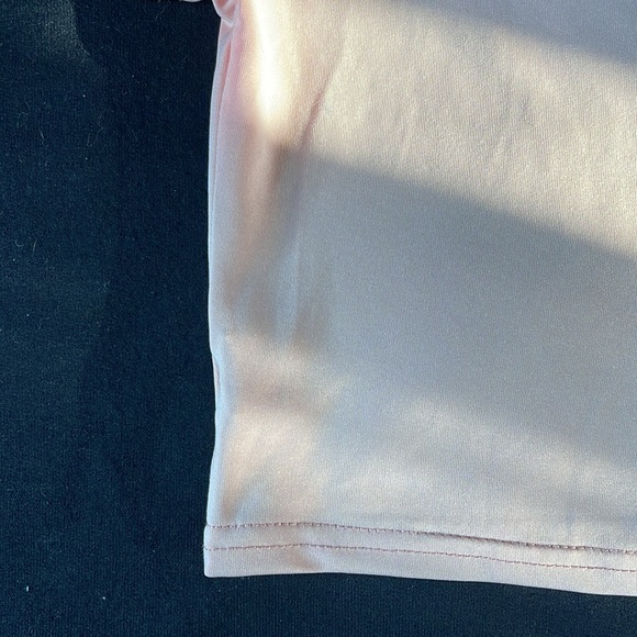 “Siri, Block his number” Light Pink Crop Top - Picture 3 of 4